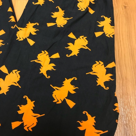 Blow Out SALE‼️Halloween Witches Soft Leggings - Picture 5 of 6